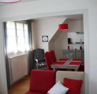 Sarzeau Apartment | Discover Le Goéland: Family-Friendly & Pet Welcome Retreat
