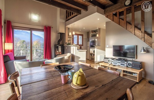 Notre-Dame-des-Millieres House | Discover Le Grand Chene - Family-Friendly Stay Near Notre Dame
