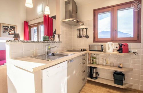 Notre-Dame-des-Millieres House | Discover Le Grand Chene - Family-Friendly Stay Near Notre Dame