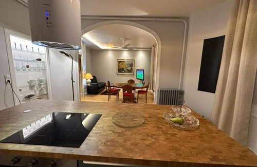Republique Apartment | Relaxing Retreat at Le Grand Bleu with Pool and Spa