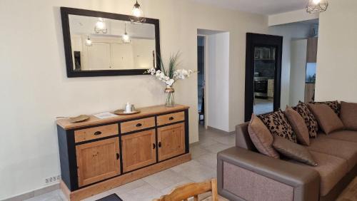 Appoigny Apartment | Family-Friendly Retreat at Le Grand Bourgeois Hotel