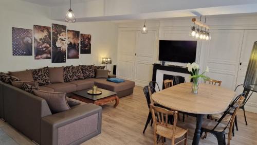 Appoigny Apartment | Family-Friendly Retreat at Le Grand Bourgeois Hotel