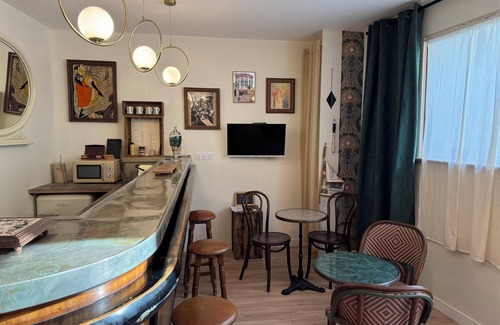 Romans-sur-Isere Apartment | Le Grand Café - BedinShop - historic center