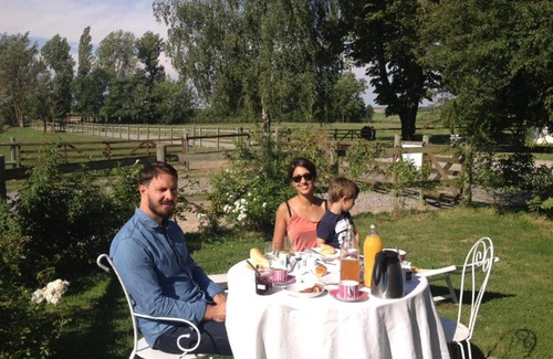 Dorengt House | Child-Friendly Retreat at Le Grand Gîte - Rated 9/10 by Guests