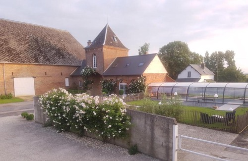 Dorengt House | Child-Friendly Retreat at Le Grand Gîte - Rated 9/10 by Guests