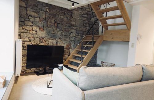 Waha Apartment | Explore Le Grand George: Family-Friendly & Pet Welcoming Stay