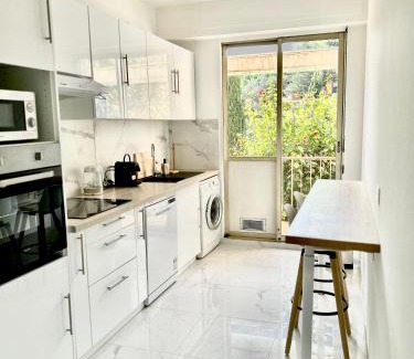 Fabron Apartment | Le Grand Soleil