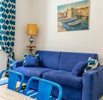 Opera Apartment | Cozy Studio Bleu near Vieux-Port with WiFi & Code Access