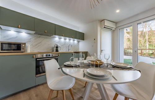 Auterive Apartment | Comfortable Le Green Duplex: Family-Friendly with Netflix