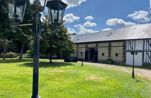 Ouilly-le-Vicomte House | Explore Le Grenier d'Ouilly: Poolside Retreat in Pays d'Auge