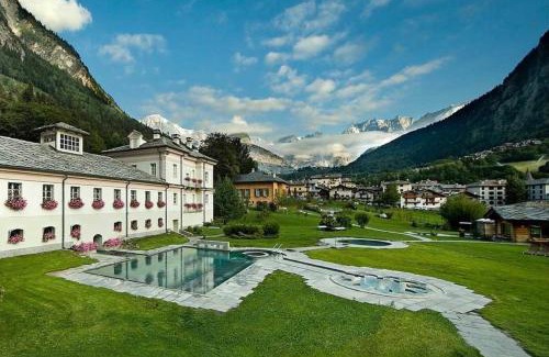Pallusieux Apartment | Discover Le Grenier de Olga e Mario: Pet-Friendly Haven