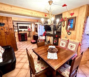 Pallusieux Apartment | Discover Le Grenier de Olga e Mario: Pet-Friendly Haven