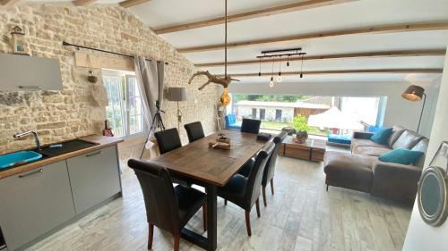 Saint-Medard-d'Aunis House | Relaxing Retreat at Le Grenier - Gîte de Charme La Rochelle