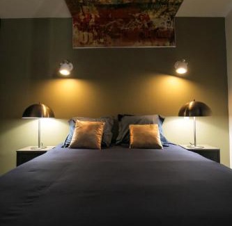 Saint-Roch - Badouillere - Chavanelle Apartment | Chic Comfort at Le Grunge: Pet-Friendly and WiFi Included