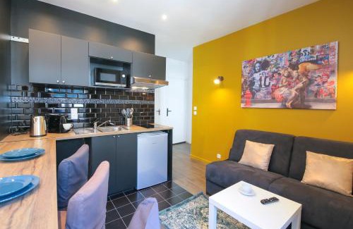 Saint-Roch - Badouillere - Chavanelle Apartment | Chic Comfort at Le Grunge: Pet-Friendly and WiFi Included