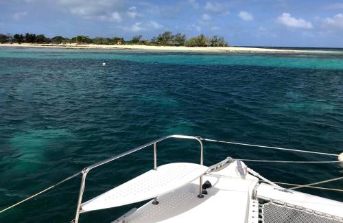 South Province Apartment | Family-Friendly Le Guepard - Explore Catamaran Adventures