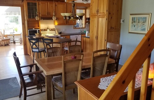 Saint-David-de-Falardeau House | Relax at Le Hâvre de Paix: Spa, Hot Tub & Family-Friendly