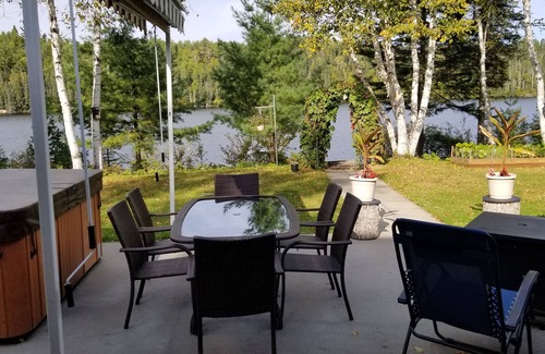 Saint-David-de-Falardeau House | Relax at Le Hâvre de Paix: Spa, Hot Tub & Family-Friendly