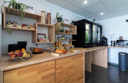 Chatte Hotel | Discover Le H85: Family-Friendly & Wheelchair Accessible