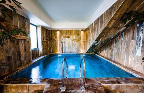 Toulon - Hyeres Hotel | Elegant Ecolodge & Spa with Ocean Views and Private Beach