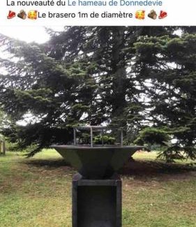 Marcillac-la-Croisille House | Enchanting Le Hameau de Donnedevie: Family & Pet-Friendly Retreat