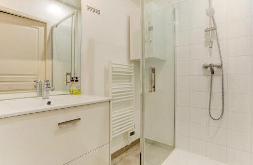 Abondant Apartment | Discover Family-Friendly Comfort at Le Havre de Paix