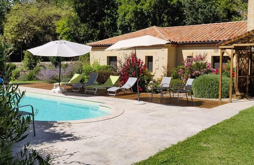 Bezenac Villa | Le Hibou Heureux: Villa with Private Pool & Ocean View