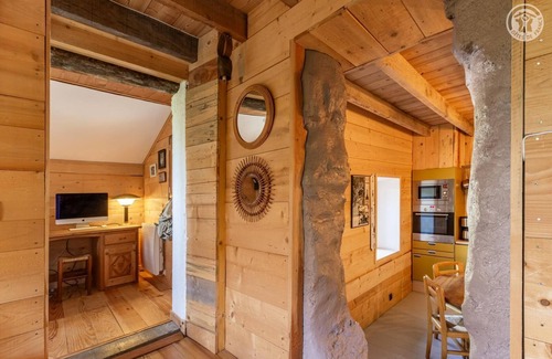 Saint-Francois-Longchamp House | Pet-Friendly Comfort at LE Hors Piste - St-Francois-Longchamp