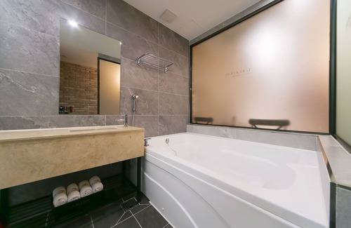 Gyeongju Hotel | Explore Le Idea Hotel: Top-Rated Stay with Spa & Dining