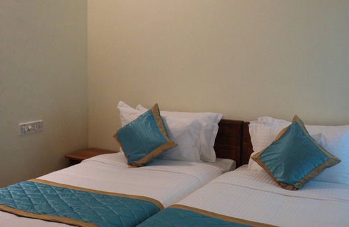 Kalapettai Bed & Breakfast | Le Ideal Suites