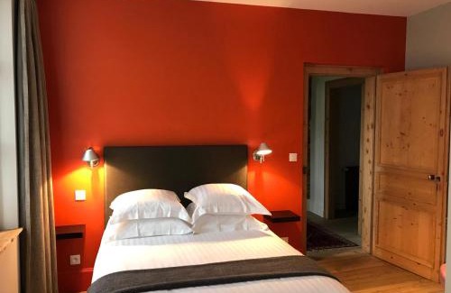 Conches-en-Ouche House | Experience Le Jardin Découverte: Family-Friendly Retreat
