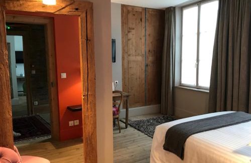 Conches-en-Ouche House | Experience Le Jardin Découverte: Family-Friendly Retreat