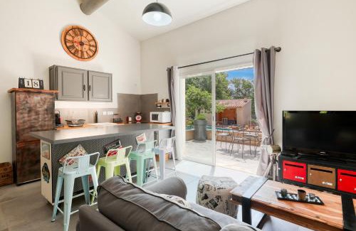 Croagnes House | Relax at Le Jardin des Delis: Pool & Oceanfront Views