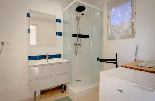 Le Rayol Apartment | Oceanfront Serenity at Le Jardin de Neptune