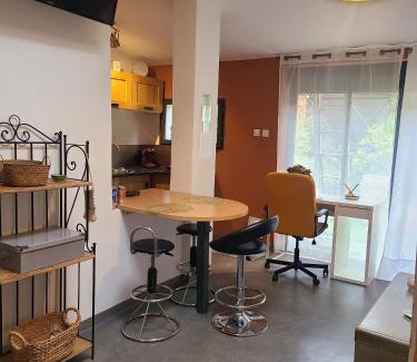 Lezignan-Corbieres Apartment | Discover le jardin de MiMi: Pet & Child Friendly Escape