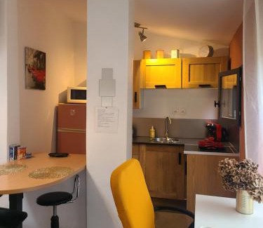 Lezignan-Corbieres Apartment | Discover le jardin de MiMi: Pet & Child Friendly Escape
