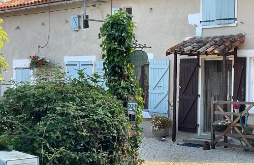 Romagne Bed & Breakfast | Experience Le Jardin de Rose: Guest Rated 9/10 Stay