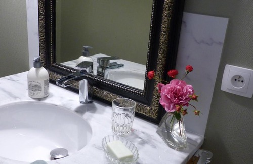 Willeman House | Discover Comfort at Le Jardin du Rossignol - Rated 9.4/10
