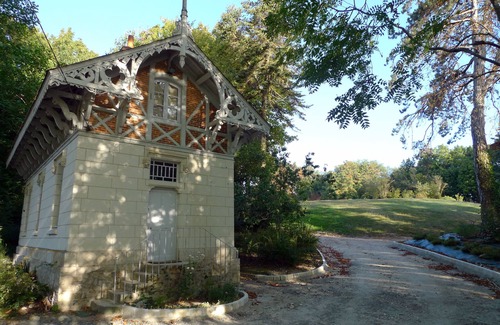 Blere Cottage | Enchanting Le Jardin at Fontenay Castle with Pool & Spa