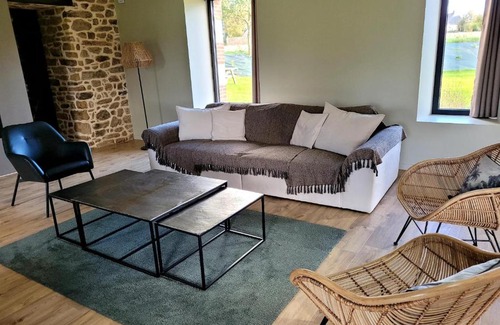 Tredion House | Relax at Gîte le jardin Médicis: Spa, Hot Tub & Sauna