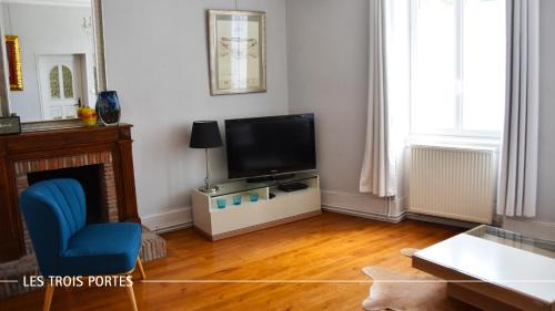 Beaune Apartment | Idyllic Le Jardin Secret De Beaune with Pool & Ocean View
