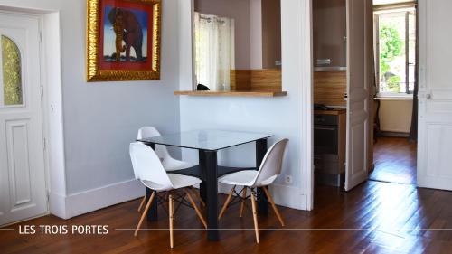 Beaune Apartment | Idyllic Le Jardin Secret De Beaune with Pool & Ocean View