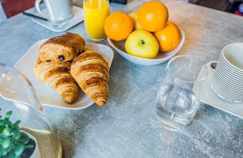 Clermont Ferrand City Centre Apartment | Comfortable Le Jaude Centre Studio with Private Pool