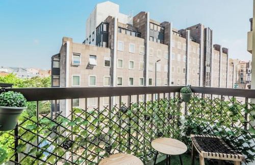 Clermont Ferrand City Centre Apartment | Comfortable Le Jaude Centre Studio with Private Pool