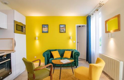 North district Apartment | Family-Friendly Retreat at Chez Emile Le Jaune Vendée