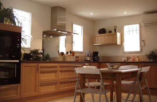 Sablet House | Discover Le Jiassol: Guest Rated 9.8 with Pool & Breakfast