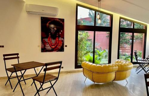 Lome Hotel | Pet-Friendly Le Kentia with Pool & Restaurant Options