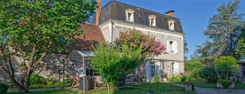Meyronne House | Pet-Friendly Getaway at Le Kouloury - Rated 9.3/10