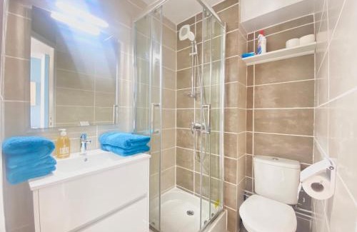 Jaunay-Clan Apartment | Convenient Stay at Le Lagon, Just Minutes from Futuroscope