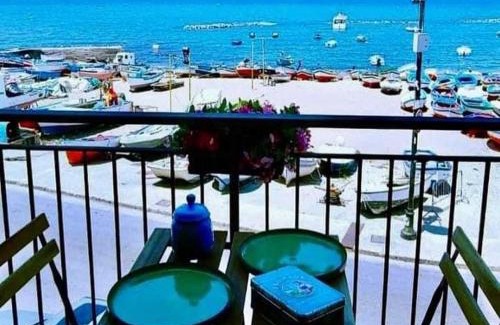 Aspra Bed & Breakfast | Oceanfront Getaway at Le Lancitedde with Breakfast Included